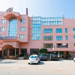 Ganga Ratan Hotel